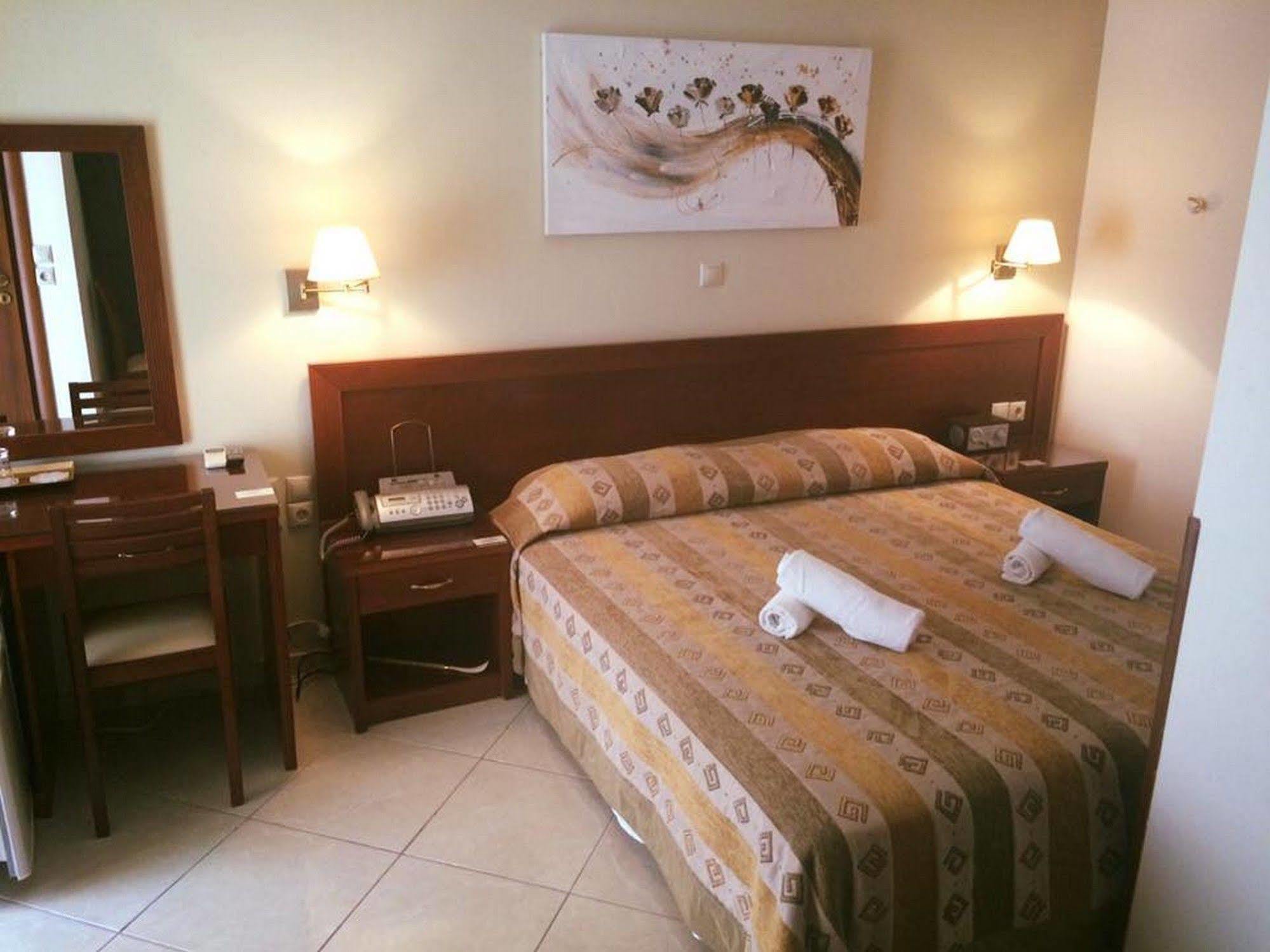 Nefeli Hotel Agios Kirykos  Exterior photo